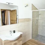 Welcomely - Menhir Apartament Olmedo
