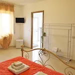 Welcomely - Menhir Apartament Olmedo