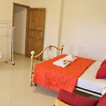 Welcomely - Menhir Apartament *