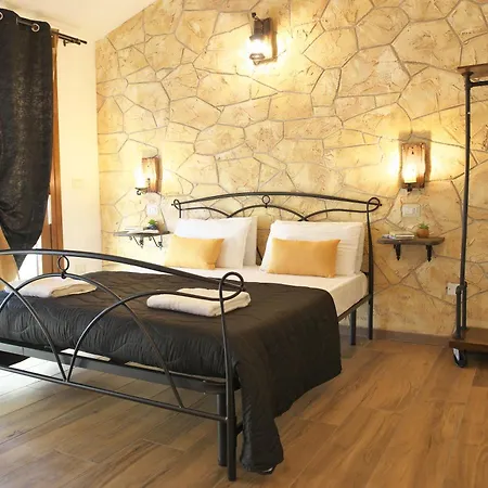 Welcomely - Menhir * אולמדו