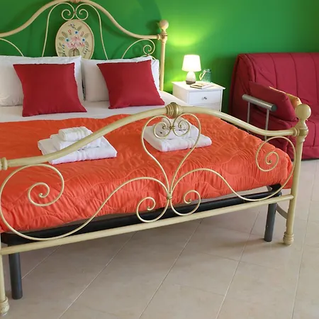 Welcomely - Menhir * אולמדו