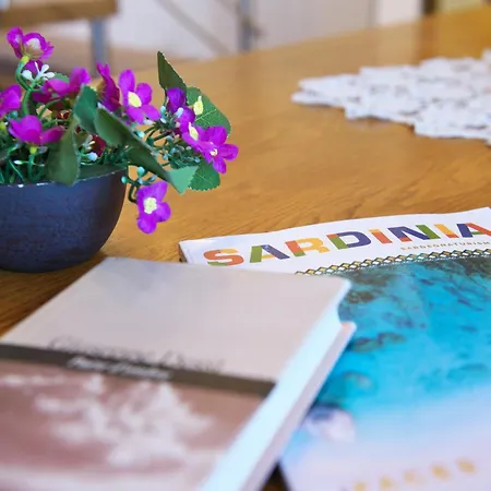 Welcomely - Menhir * Olmedo